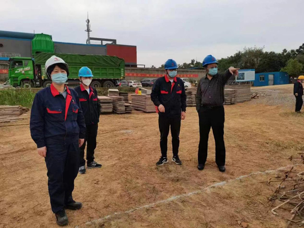 公司总经理检查指导公司产业升级基地项目建设工作 公司总经理检查指导公司产业升级基地项目建设工作
